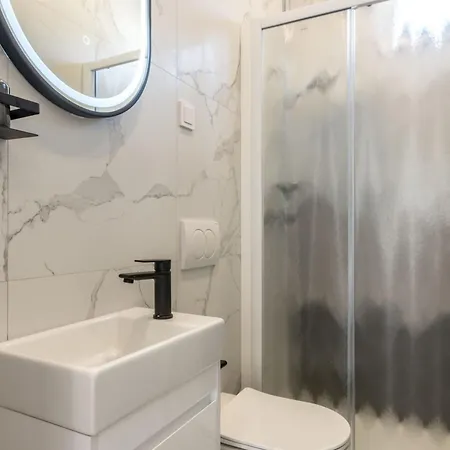Three Bedroom With Terrace And Sea View A4 Апартаменты