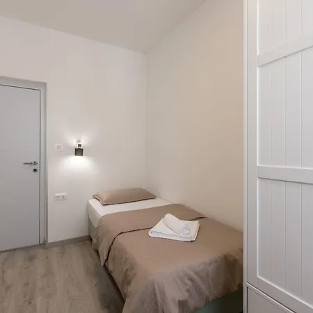 Three Bedroom With Terrace And Sea View A4