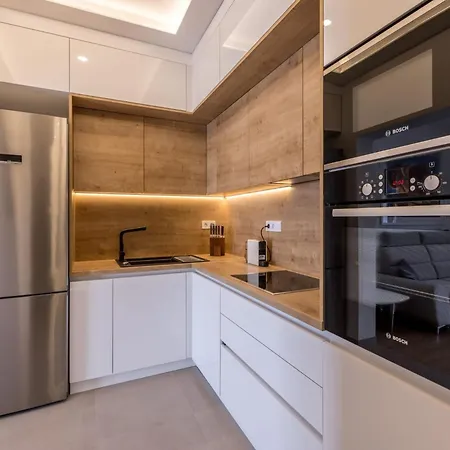 Three Bedroom With Terrace And Sea View A4 Апартаменты *