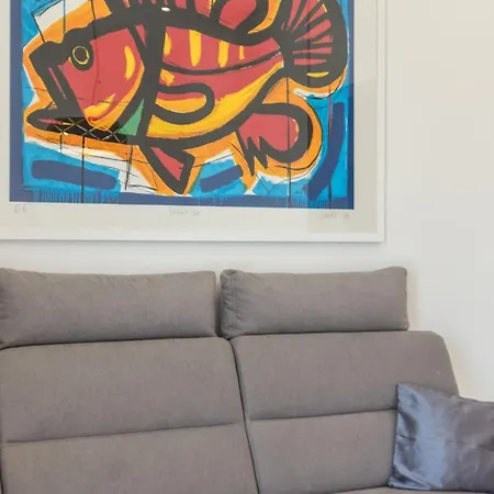 شقة Three Bedroom With Terrace And Sea View A4 *